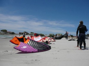 GALLERY KITING  (27)